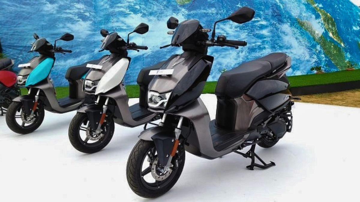 EV Scooter, Electric Scooter, Vida V1 Plus EV Scooter, Best Features, Best Range, Best Mileage, 126000 Price