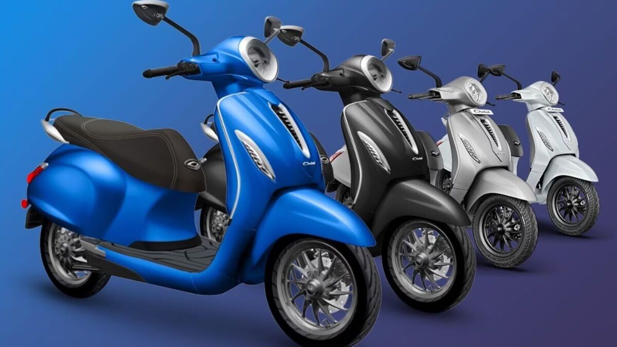 EV Scooter, Electric Scooter, Bajaj Chetak EV Scooter, Best Range, Best Mileage, 15000 Discount, Best Offer