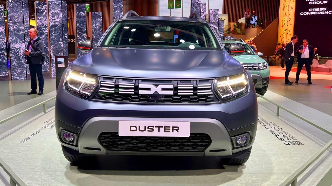 Renault Duster 2024 in light purple color in launching event