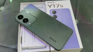 vivo y17sin mint green color infront of box